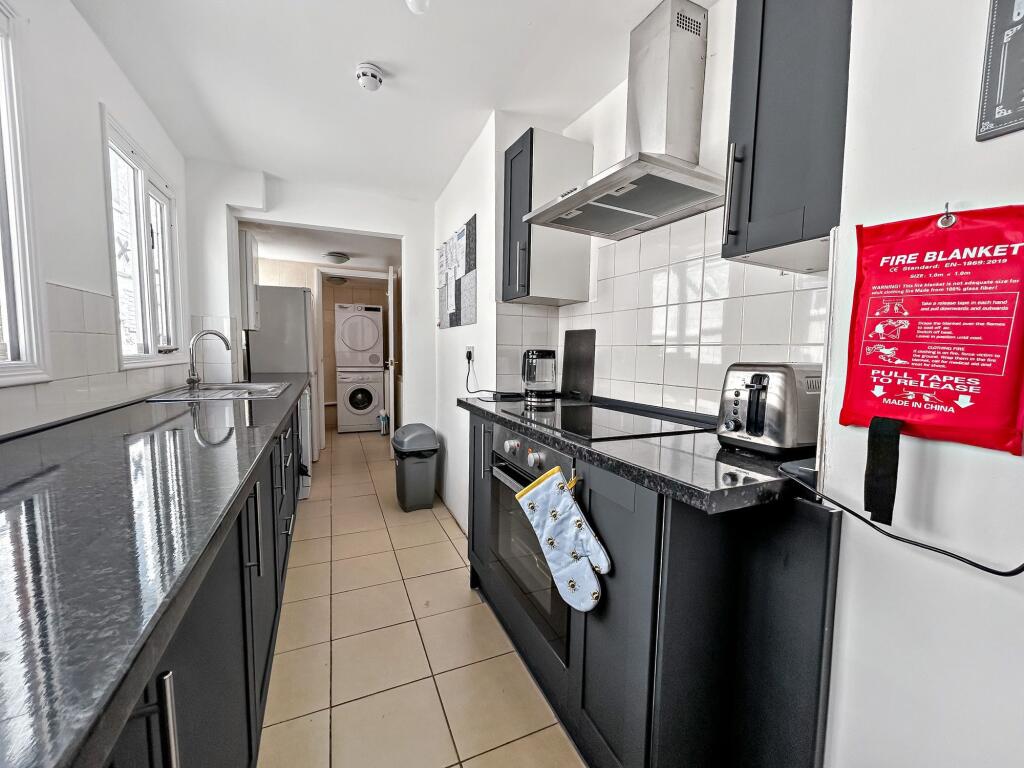 House in Peterborough - View 3