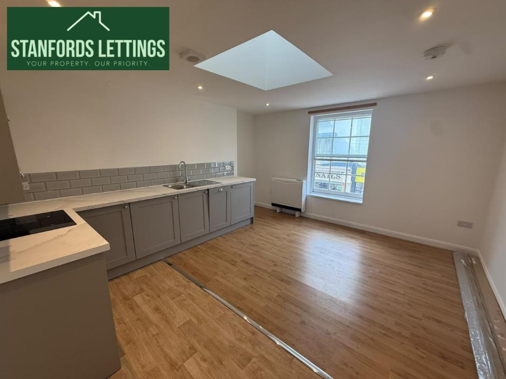 Apartment in Worthing, West Sussex - View 5
