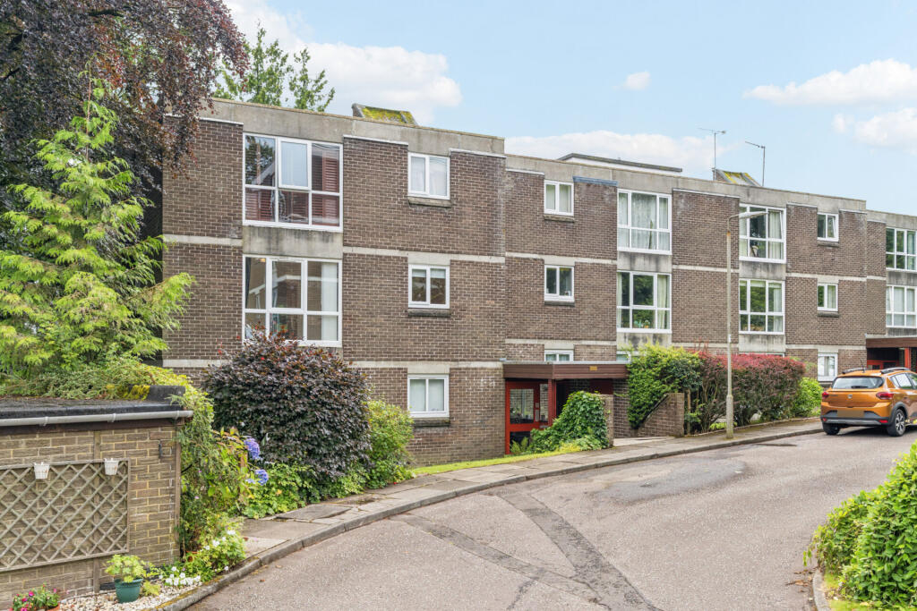 Main image of property: 21 Ladywood Estate, Milngavie, G62 8BE