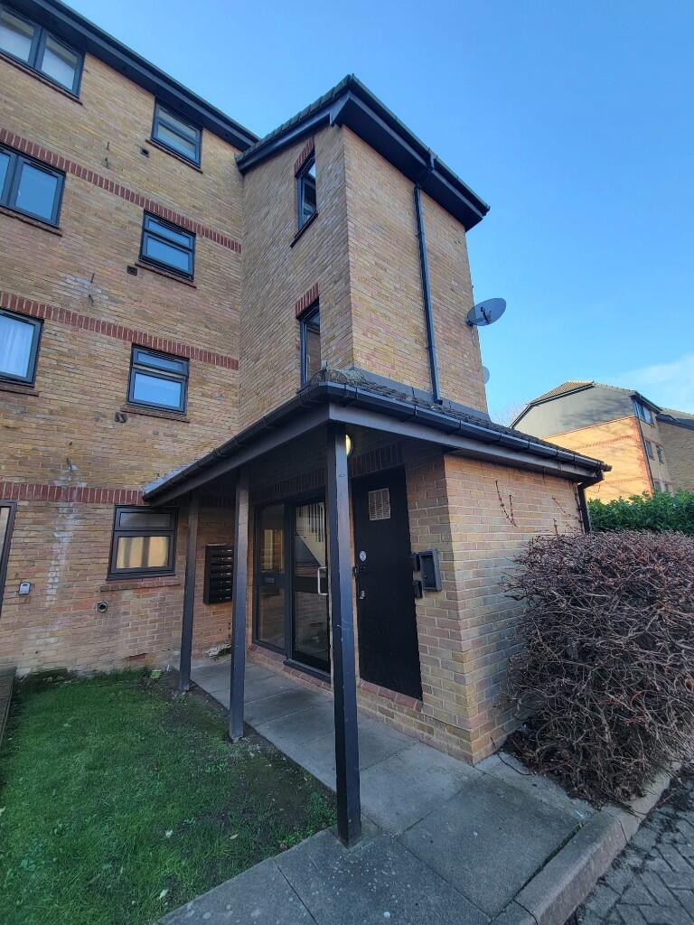 Main image of property: Sterling Place, London, W5