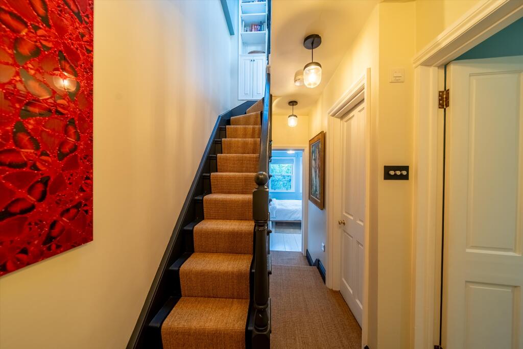 House in London, East Dulwich - More