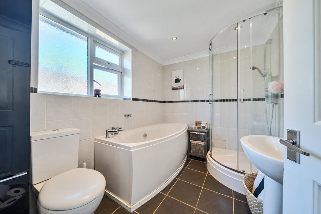 House in Dartford - More