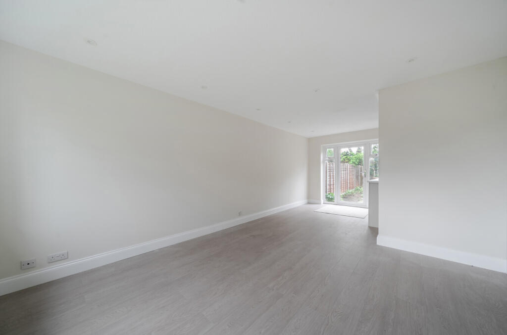 House in Guildford, West Clandon - View 3