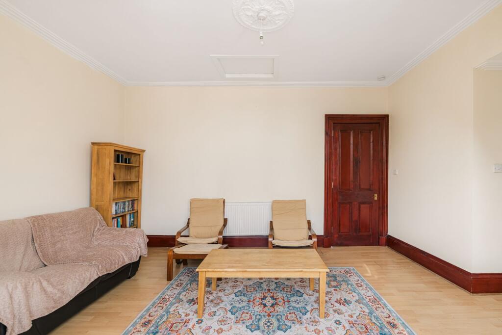 Apartment in Glasgow, Woodlands - View 5