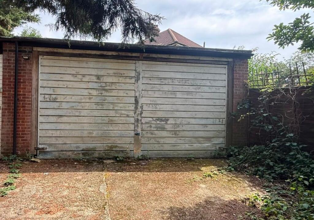 Main image of property: Garage at the rear of 57 Footscray Road, Eltham, Greenwich, SE9 2ST