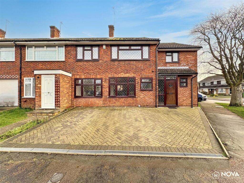 Main image of property: White Horse Close, Hockliffe