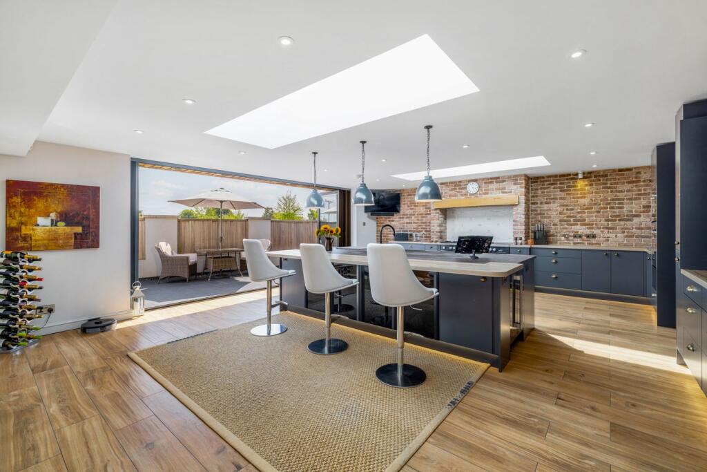 House in Peterborough - View 4