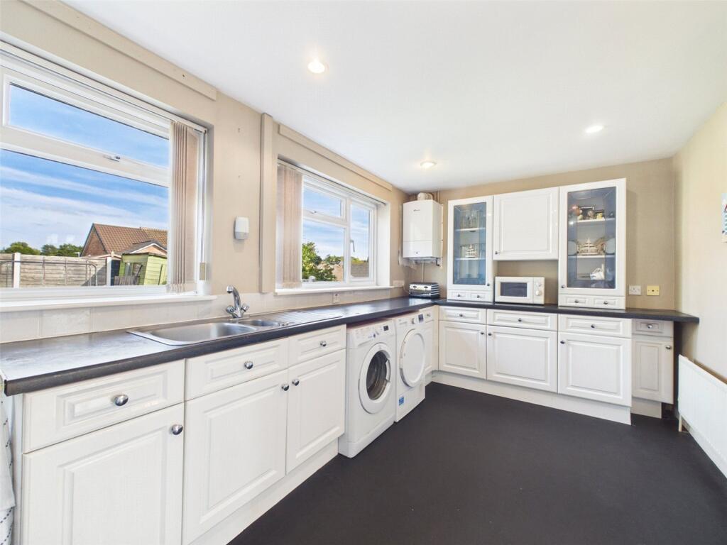 House in Worcester, Worcestershire - View 3