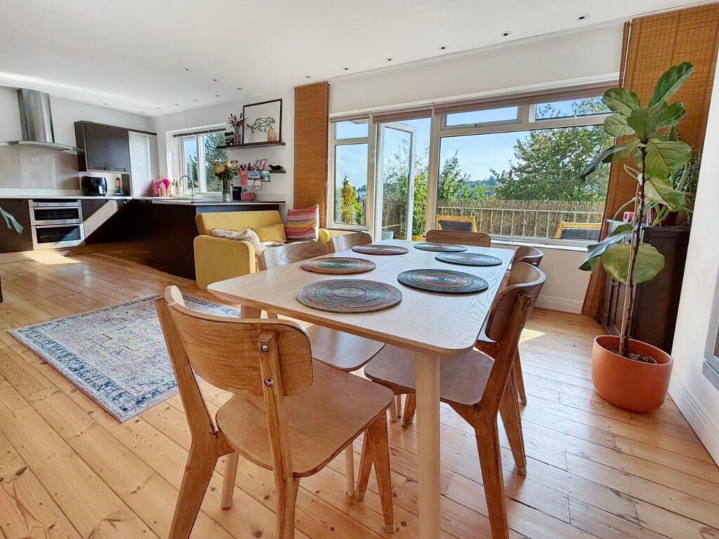 House in Brighton - View 5