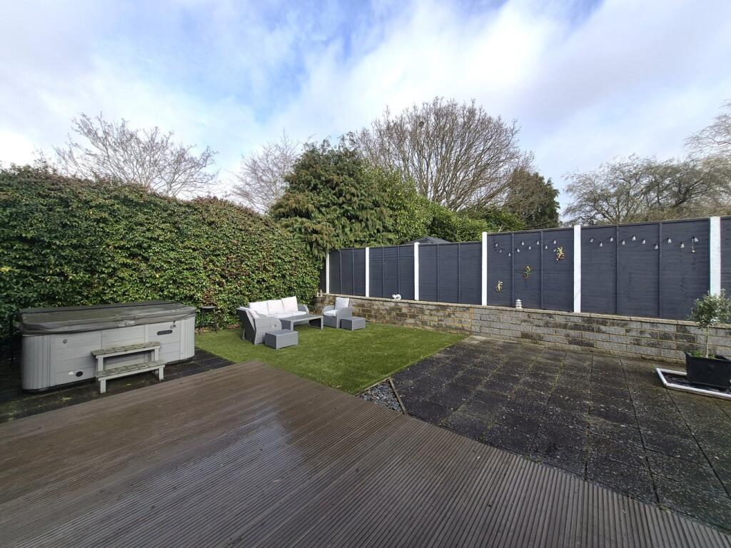 Additional image 22 of Linthorpe Road, Poole, BH15