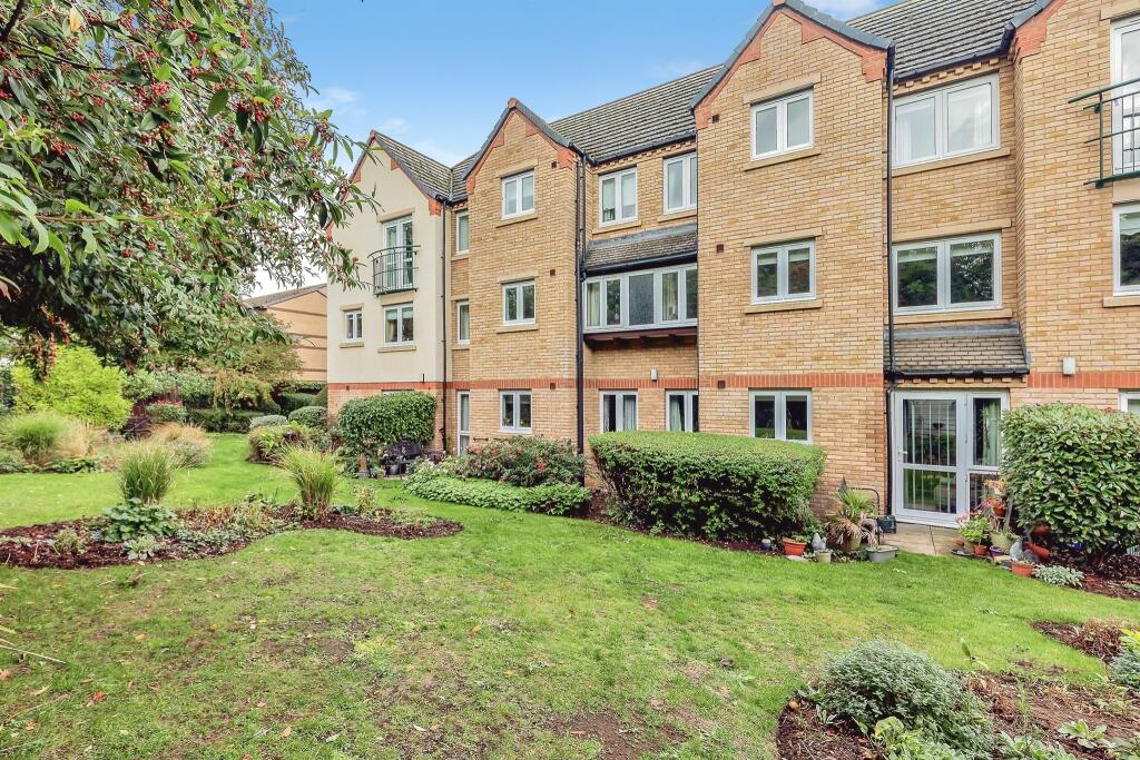 St. Georges Avenue, Stamford