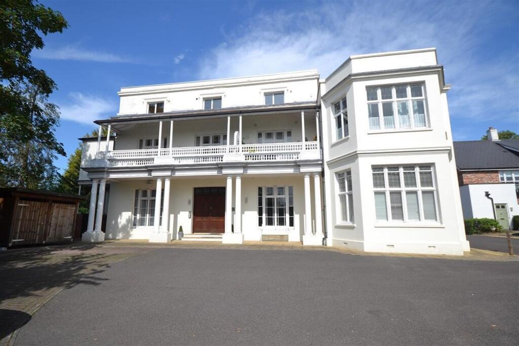 Main image of property: Osbert House, Notley Place, Reading