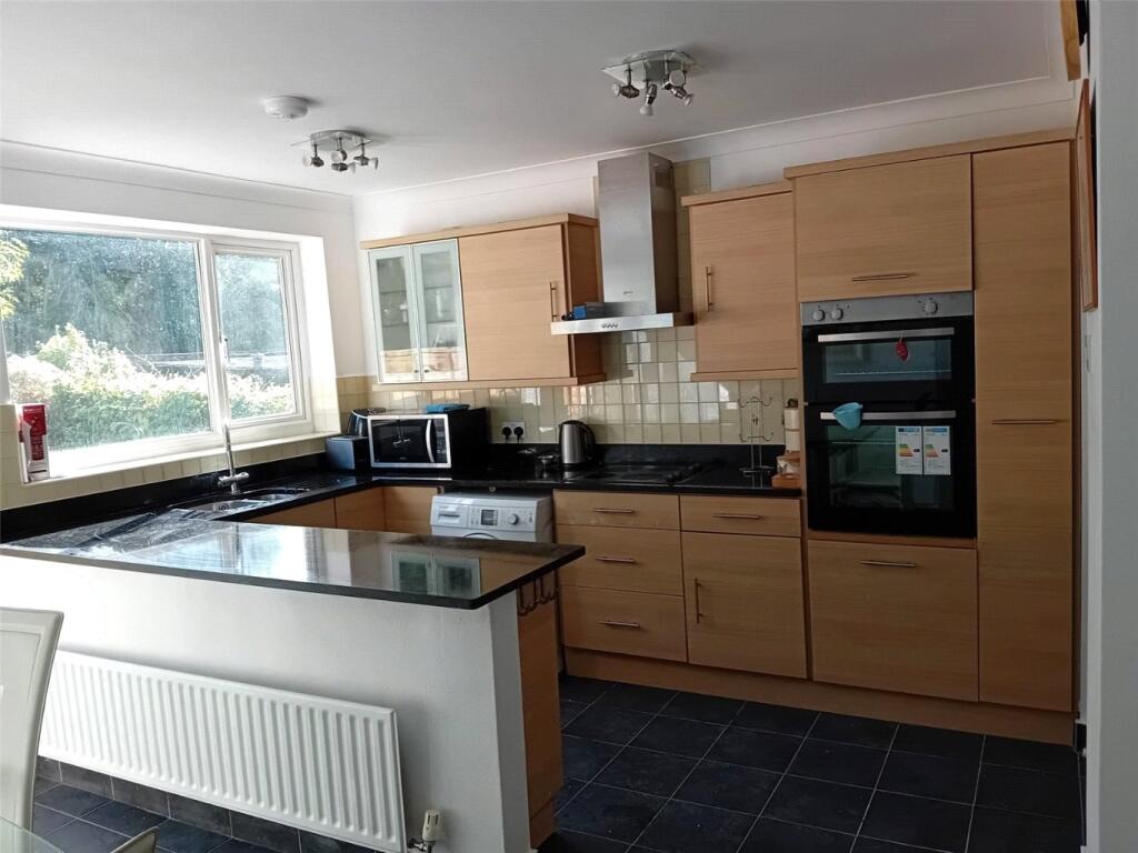 Sherrards Way, Barnet, Hertfordshire, EN5 photo 3