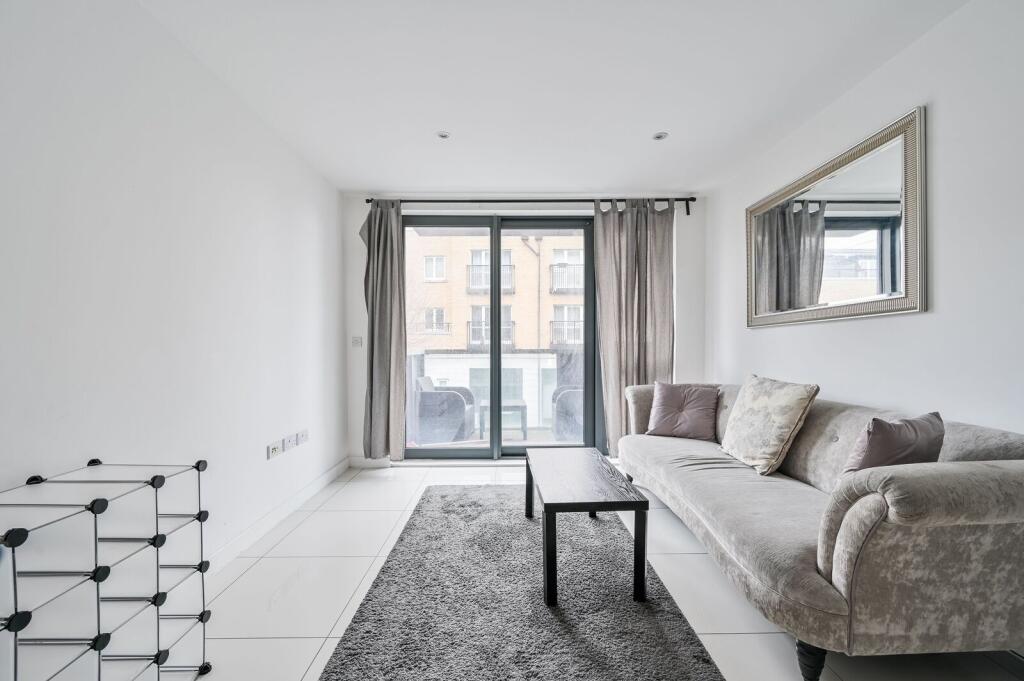 Apartment in London - More