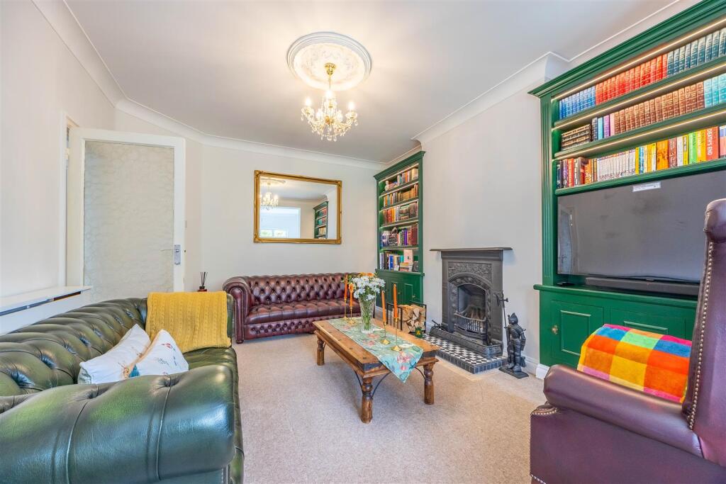 House in Southend-on-Sea, Westcliff-on-Sea - View 5