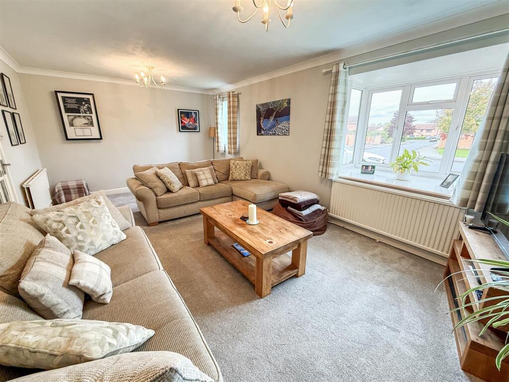 Meadow Way, Kinoulton, Nottingham photo 2