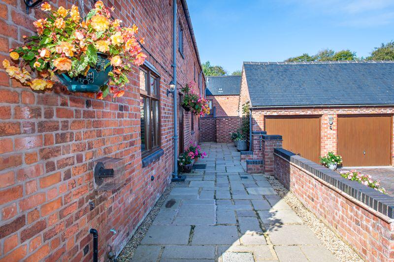 The Granary, Ashfield Court, Ditton Priors, Shropshire photo 3