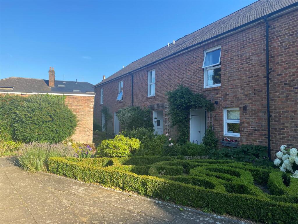 House in Dacorum, Berkhamsted - View 5