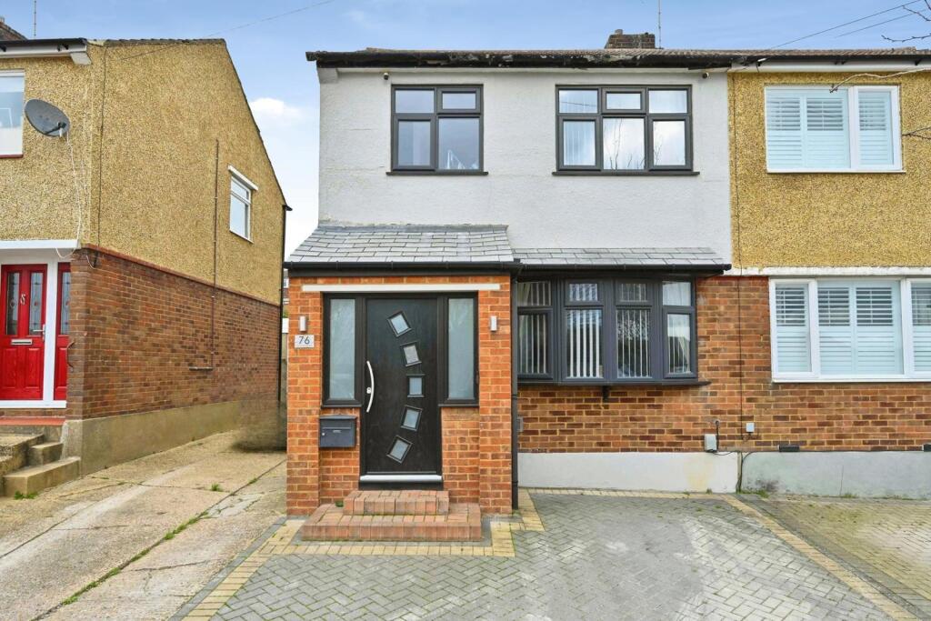 Main image of property: Pennine Avenue, Luton, Bedfordshire, LU3