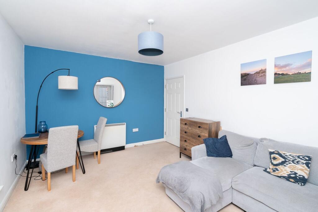 Main image of property: Moorview House, Selden Hill, HP2, Hemel Hempstead, HP2