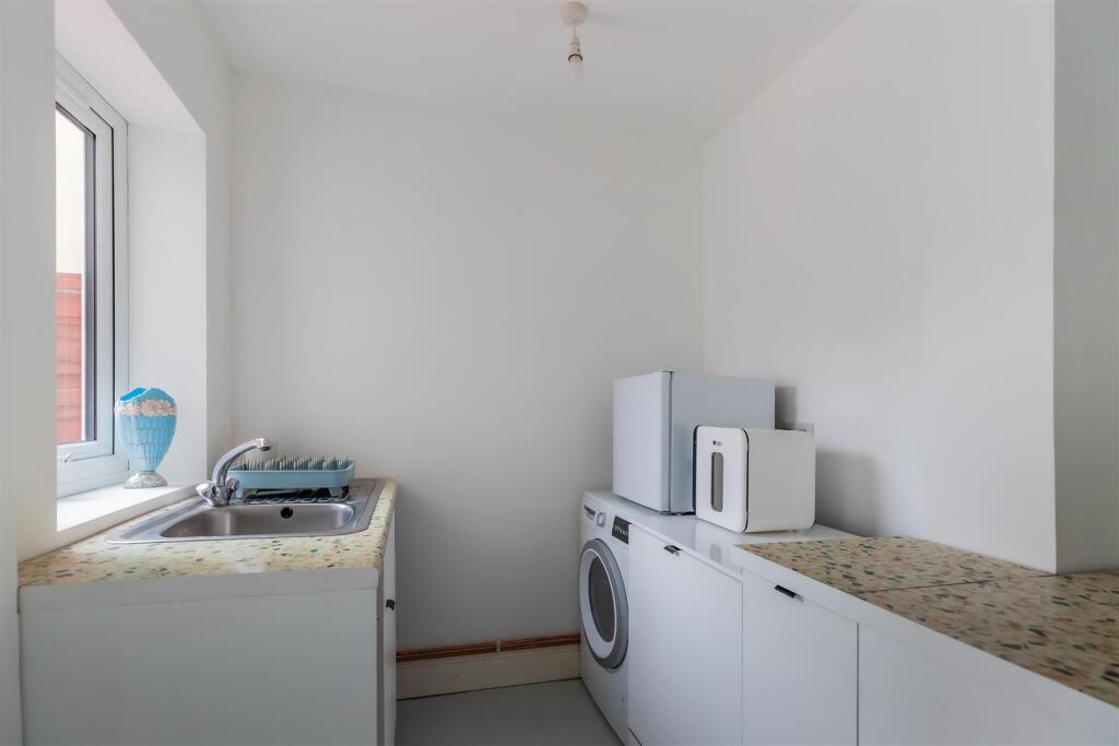 House in Cardiff, Plasnewydd, Roath - View 5
