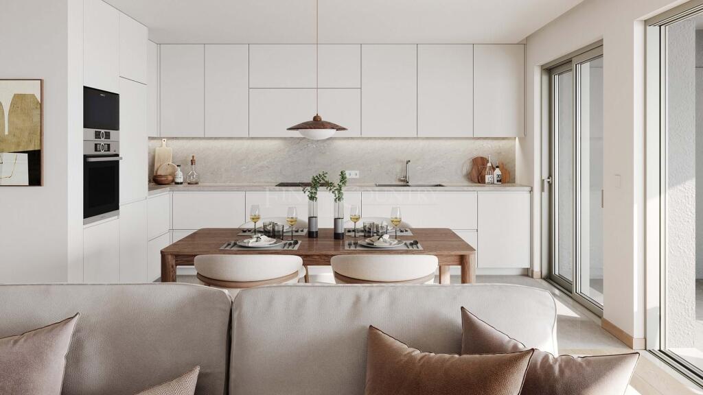 Main image of property: Algarve, Ferragudo