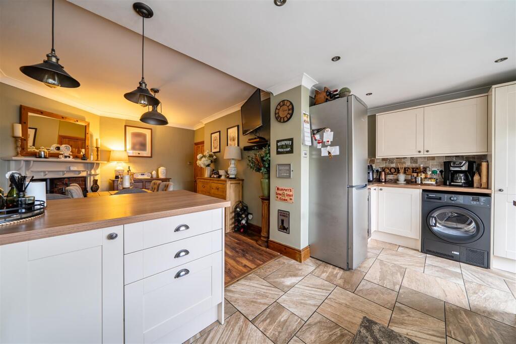 House in Fareham, Hampshire - View 4