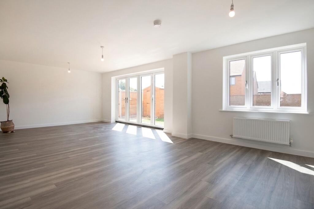 Shale Meadow, Wellingborough, NN8 - More