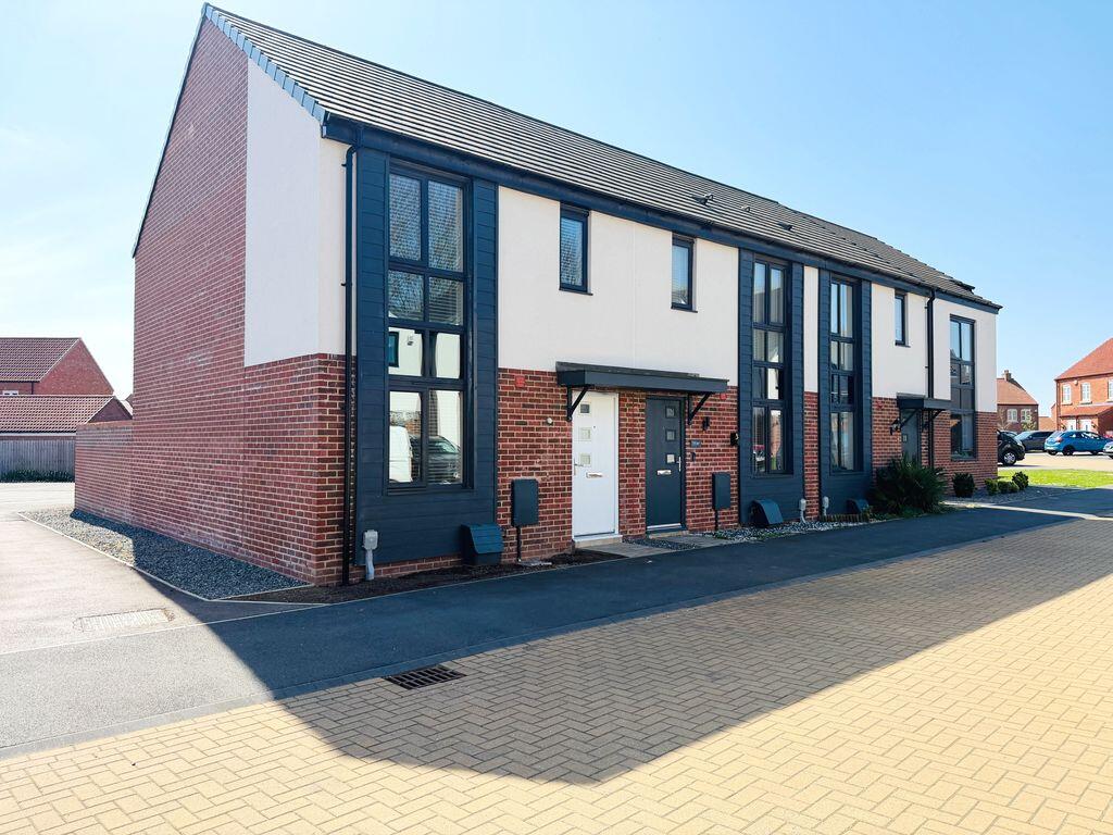 2-bed terraced on Risedale Drive, Fulford York YO19 4AJ, £279,950