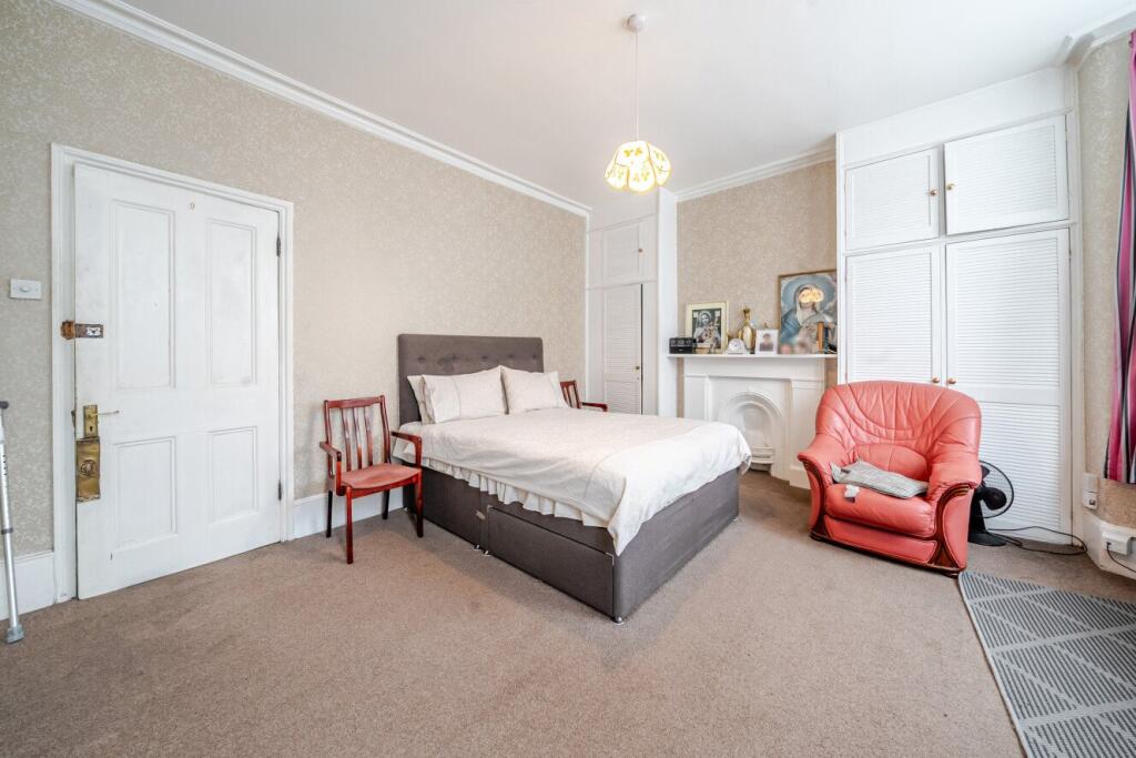 House in London - View 4