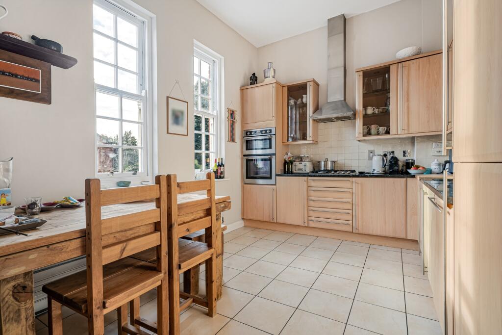 Additional image 5 of Beningfield Drive, Napsbury Park, AL2