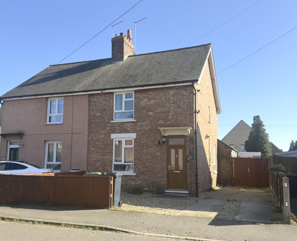Main image of property: Northam Close: Eye Green