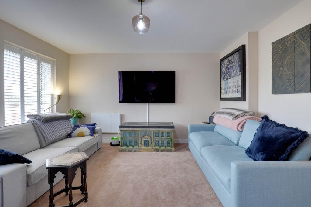 Monkley Court, Caversham photo 4