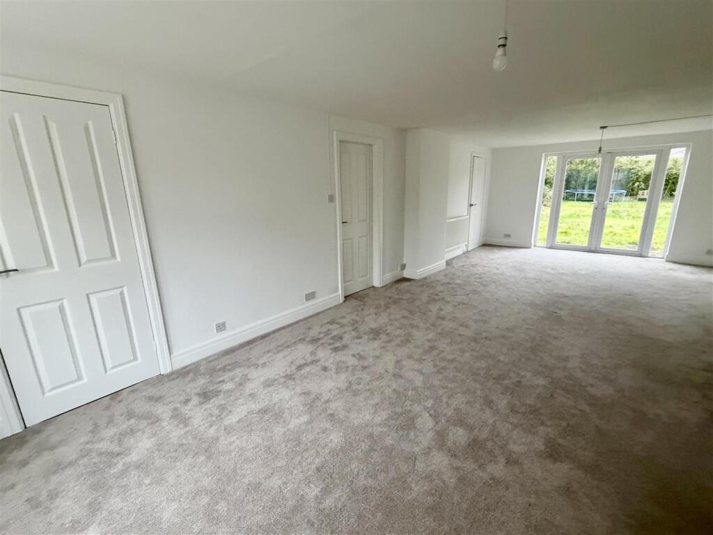 House in Trafford, Greater Manchester - More