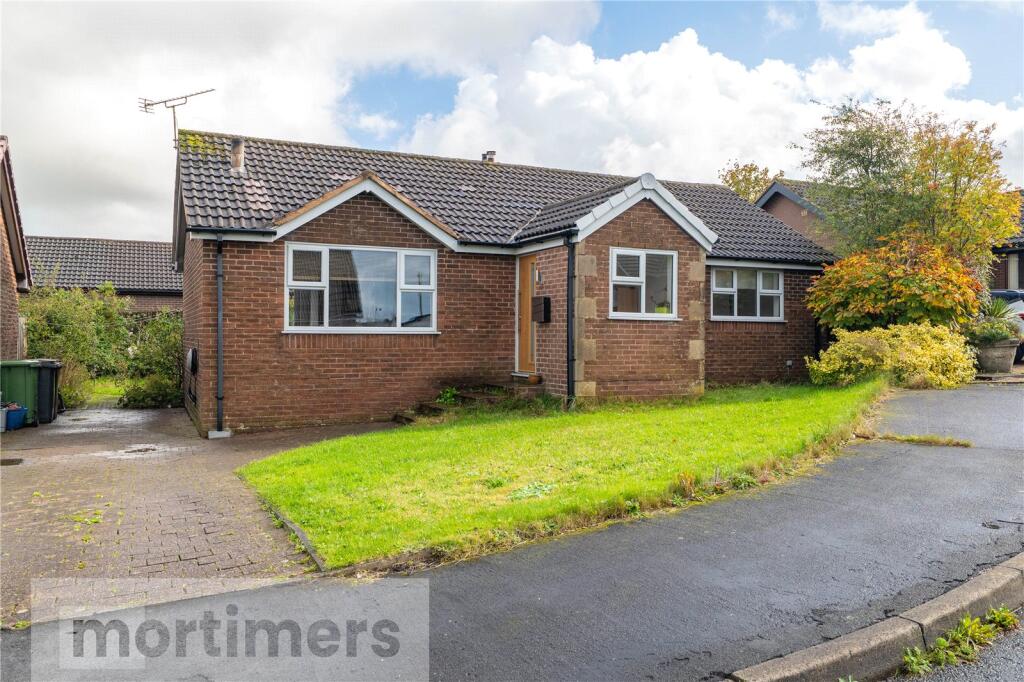 3-bed detached on Green Haworth View, Oswaldtwistle, Accrington, Lancashire, BB5, £285,000