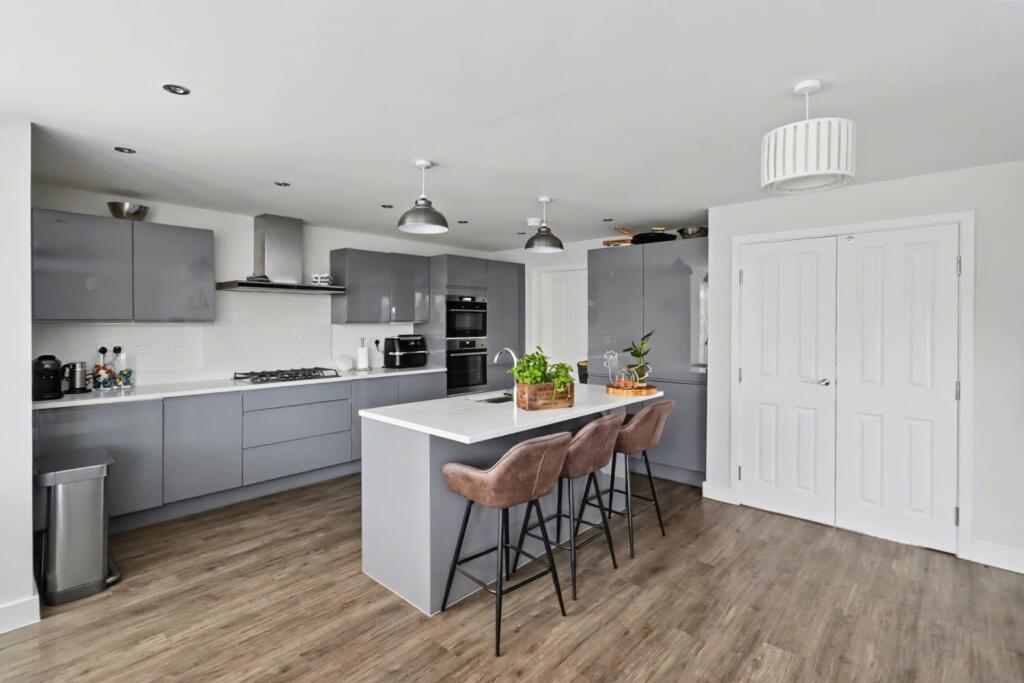 Spring Avenue, Ashby-de-la-zouch, LE65 photo 2