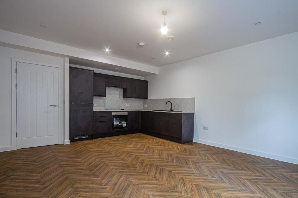Apartment in Caerphilly, Denscombe, St Martins - View 2