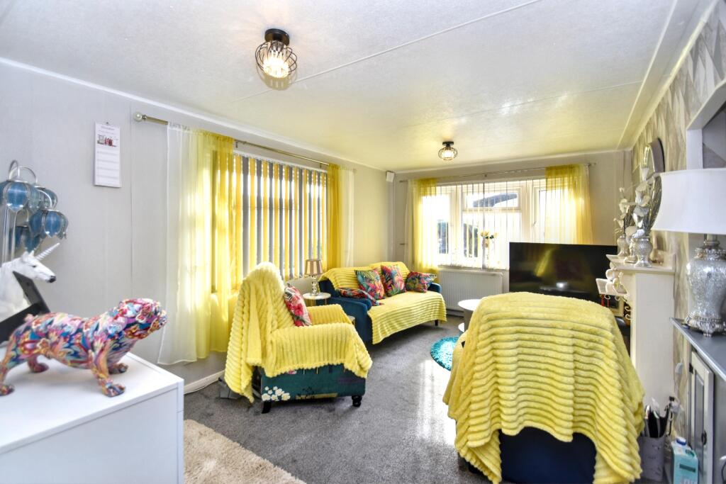 House in East Lindsey, Ingoldmells - View 4