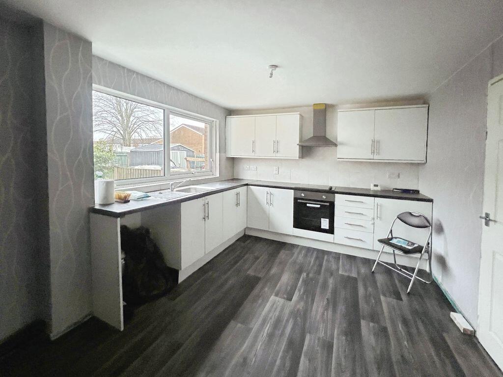 Kerry Grove, Tonge Fold photo 3