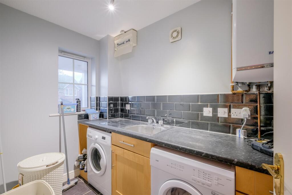 Additional image 7 of Chartwell Drive, Bradford