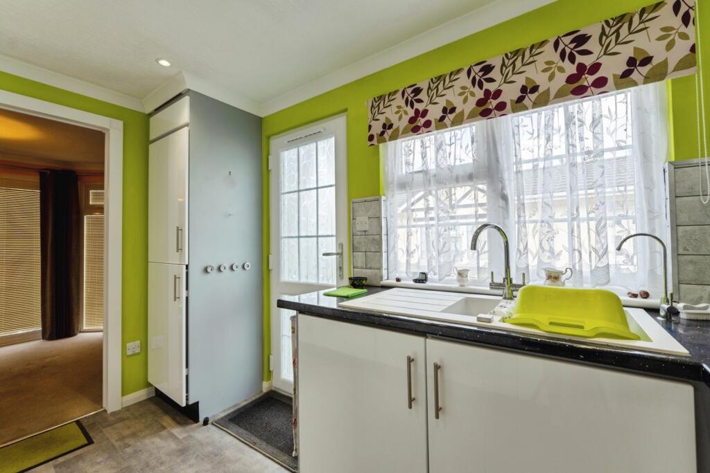 Redhill Park, Watton, Norfolk, IP25 - View 5