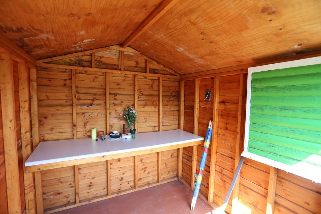 Beach Hut 259, Brackenbury Fort , Cliff Road photo 3
