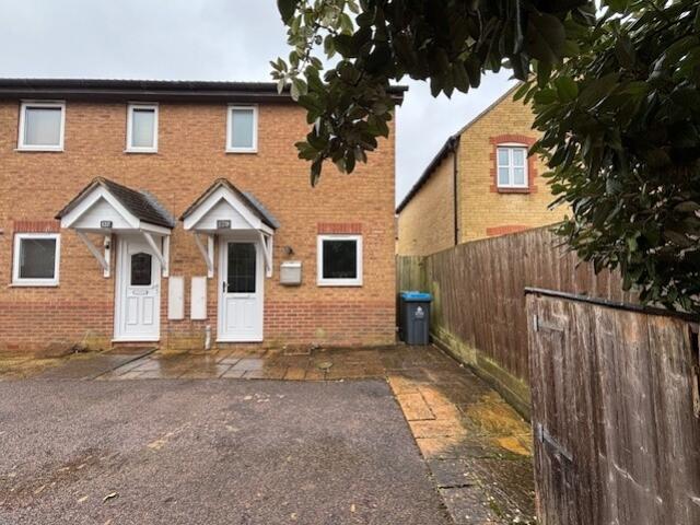 Main image of property: Glenmore Road, Carterton, Oxon, OX18 1TZ