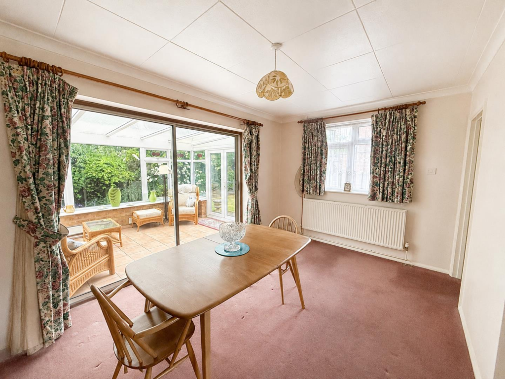 Chestnut Close, Ashford – pohled 3