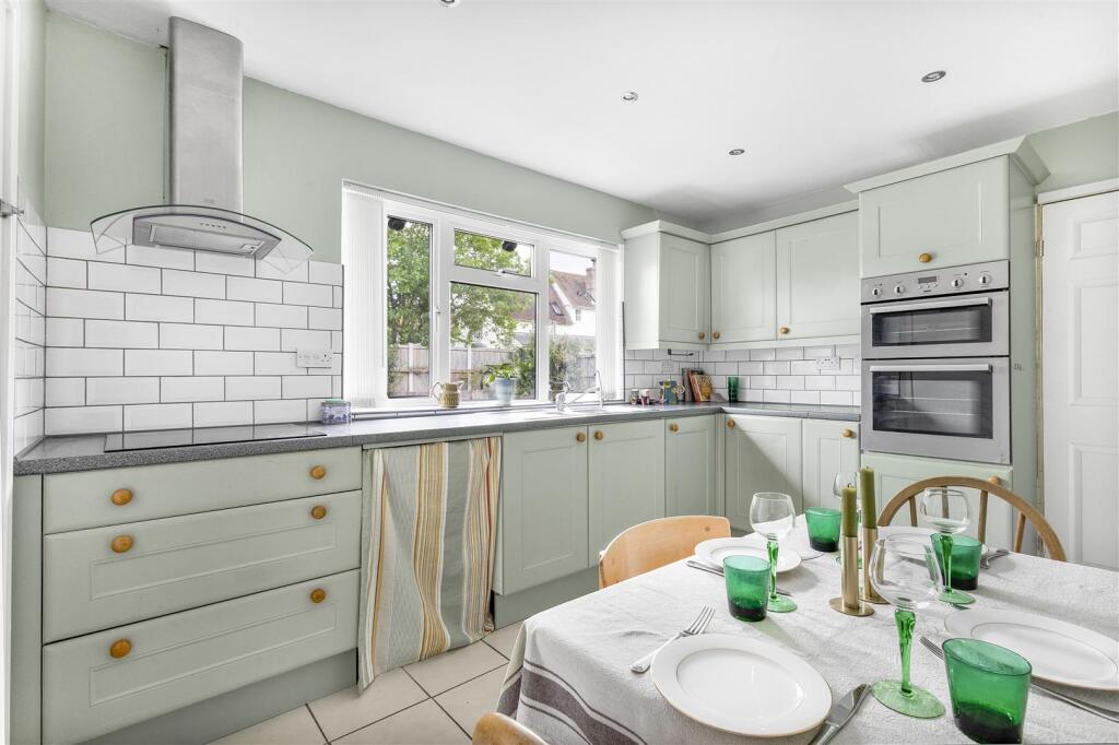 House in Chelmsford - View 2