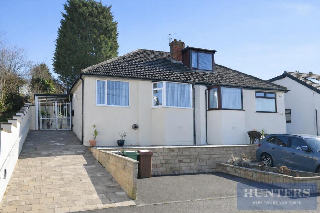 2-bed semi-detached on Banksfield Crescent, Yeadon, Leeds, £220,000