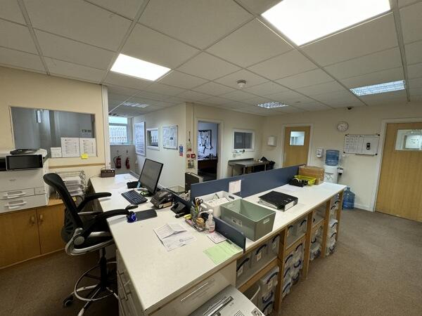 Photo 6