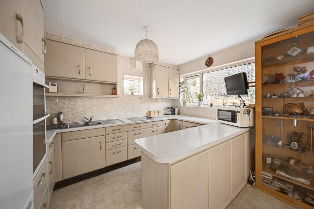 House in Dartford - View 5