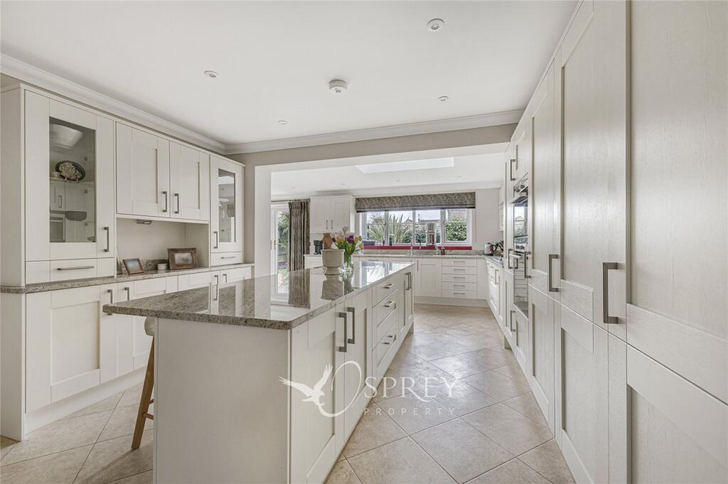 Hillfield Road, Oundle, Northamptonshire, PE8 photo 3