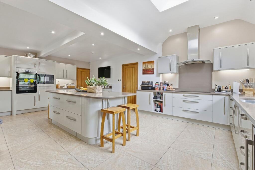 House in Crewe, Whitegate and Marton - More